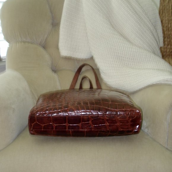 VTG Auth. TITTI DELL' ACQUA by MAXIMA Genuine Alligator Satchel Bag - Picture 6 of 8